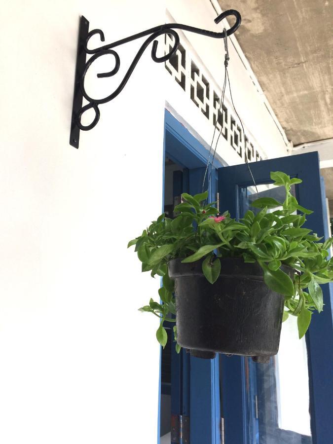 "Nomore" Gallery And Guesthouse Yogyakarta Exterior photo